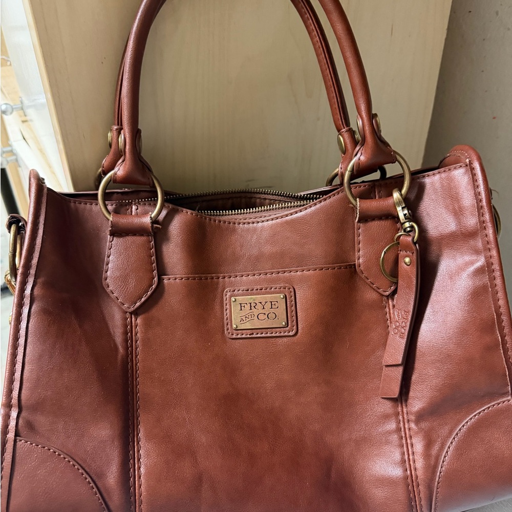 FRYE AND CO. Tan Leather Crossbody Bag
